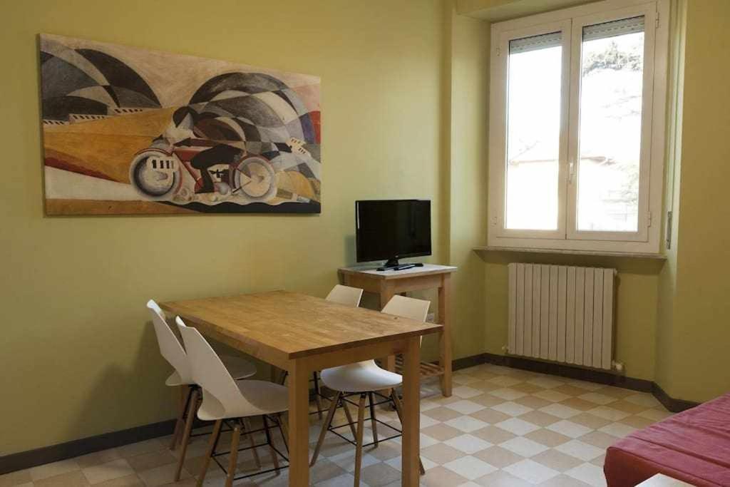Ospitaci Appartamenti Viale Mezzetti Foligno Exterior foto